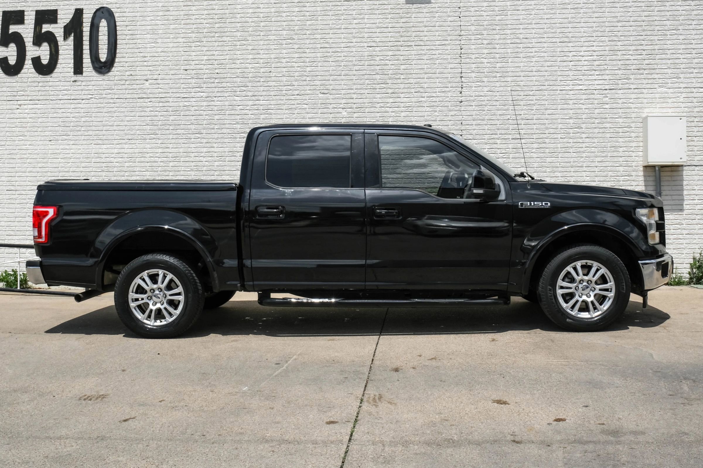 Used 2017 Ford F150 Lariat RWD image 6