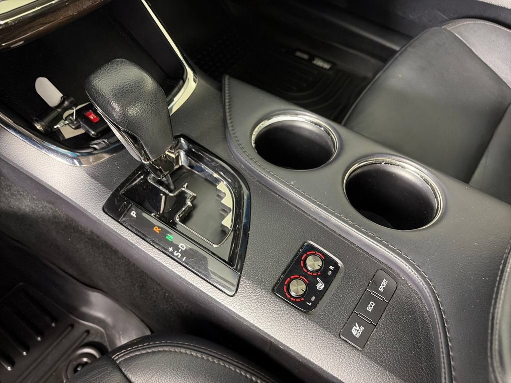 Used 2014 Toyota Avalon XLE Touring FWD image 22