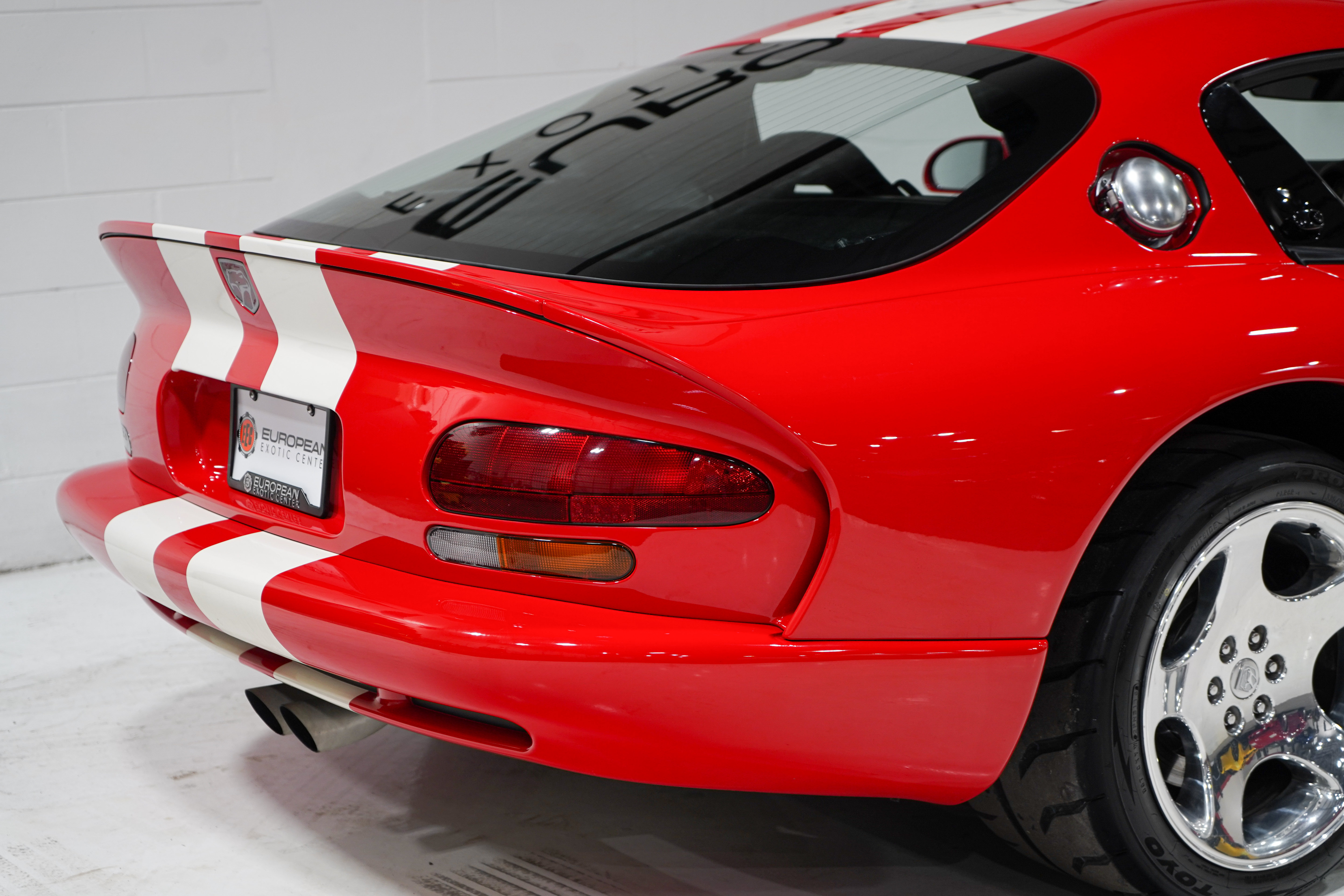 Used 2002 Dodge Viper GTS RWD image 23