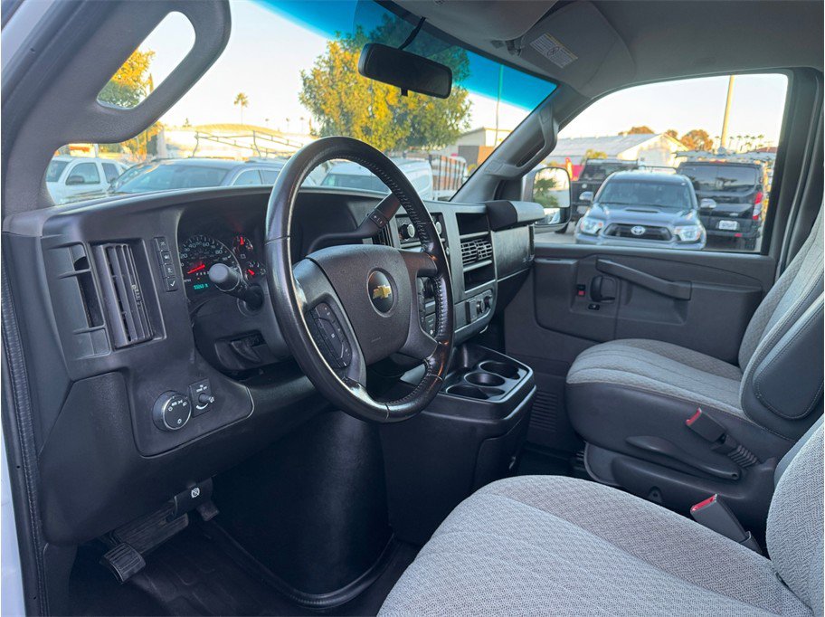 Used 2021 Chevrolet Express 2500 w/ Driver Convenience Package image 14