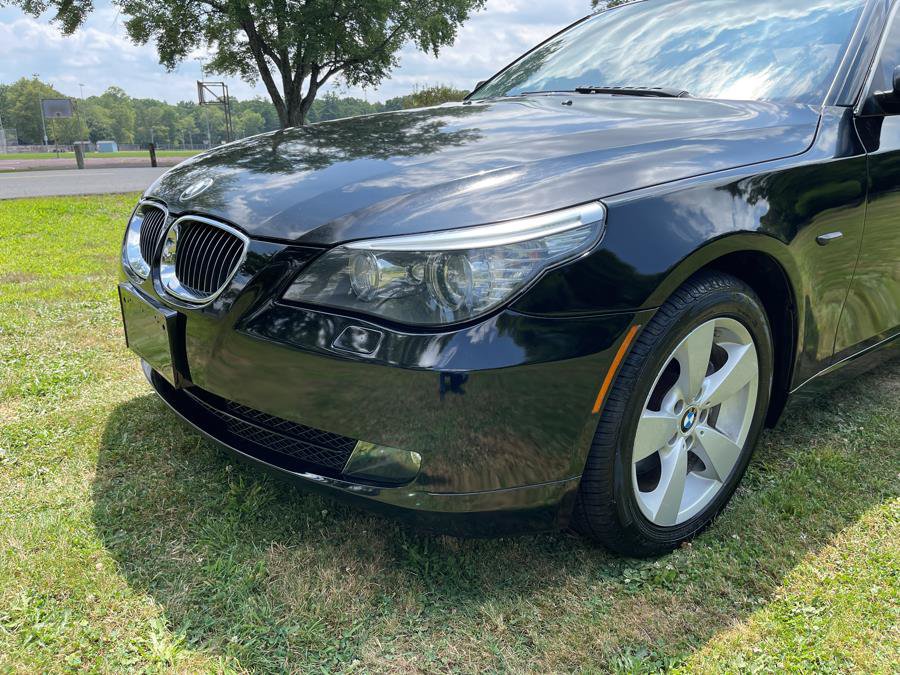 Used 2008 BMW 528xi Sedan AWD/4WD image 5