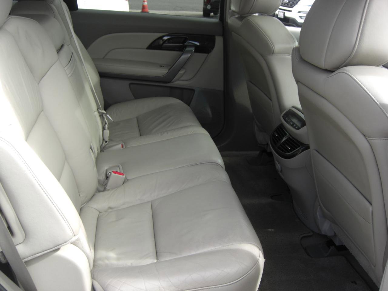 Used 2009 Acura MDX w/ Technology Package AWD/4WD image 18