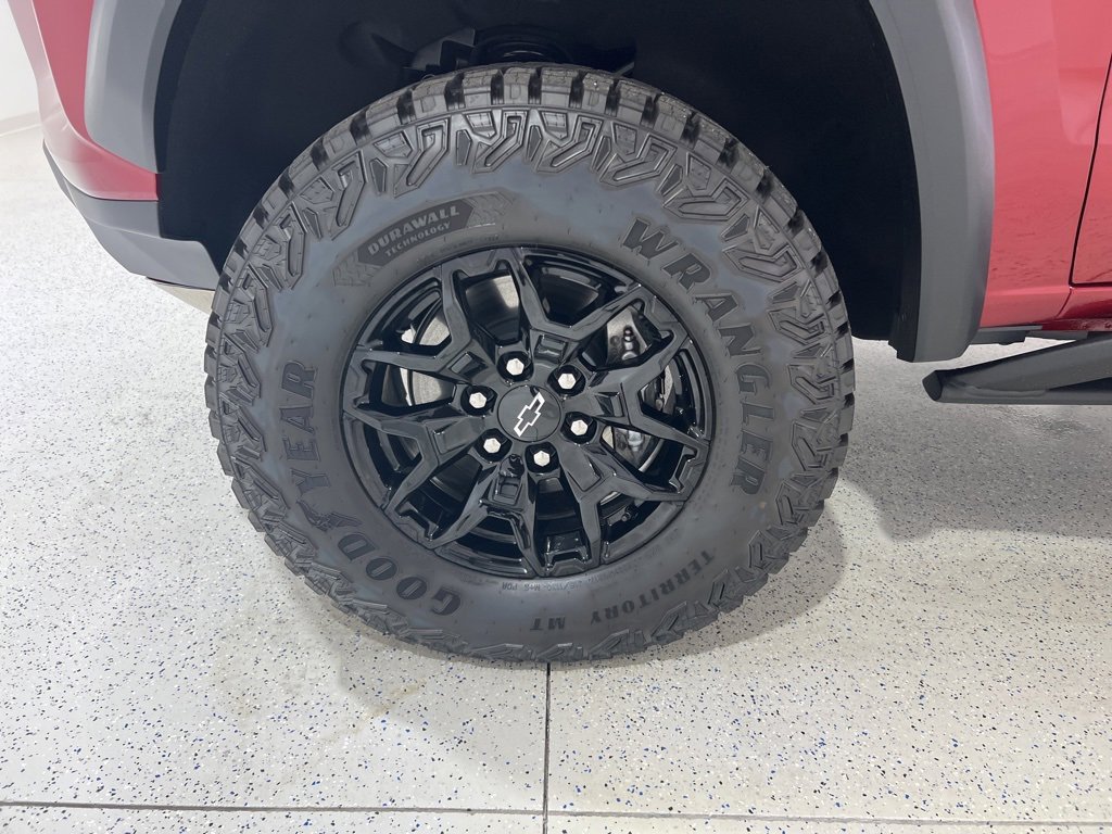 New 2025 Chevrolet Colorado ZR2 w/ Midnight Edition image 31