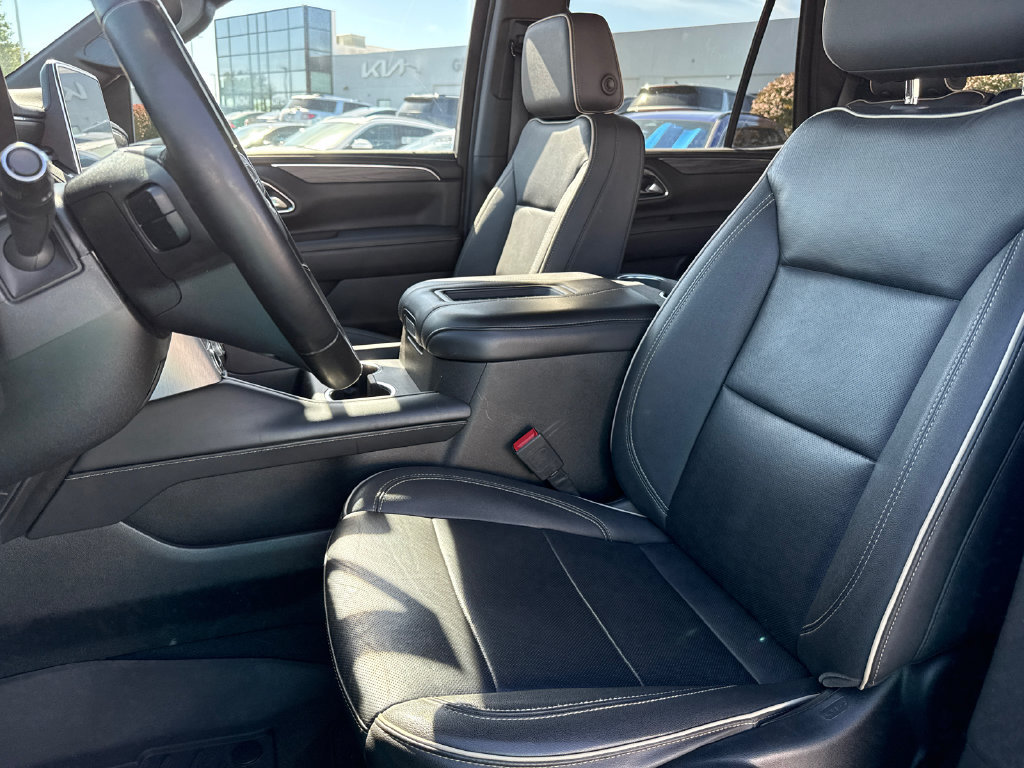Used 2024 GMC Yukon SLT w/ Max Trailering Package AWD/4WD image 15