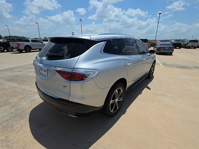 Used 2022 Buick Enclave Essence w/ Sport Touring Edition FWD image 7