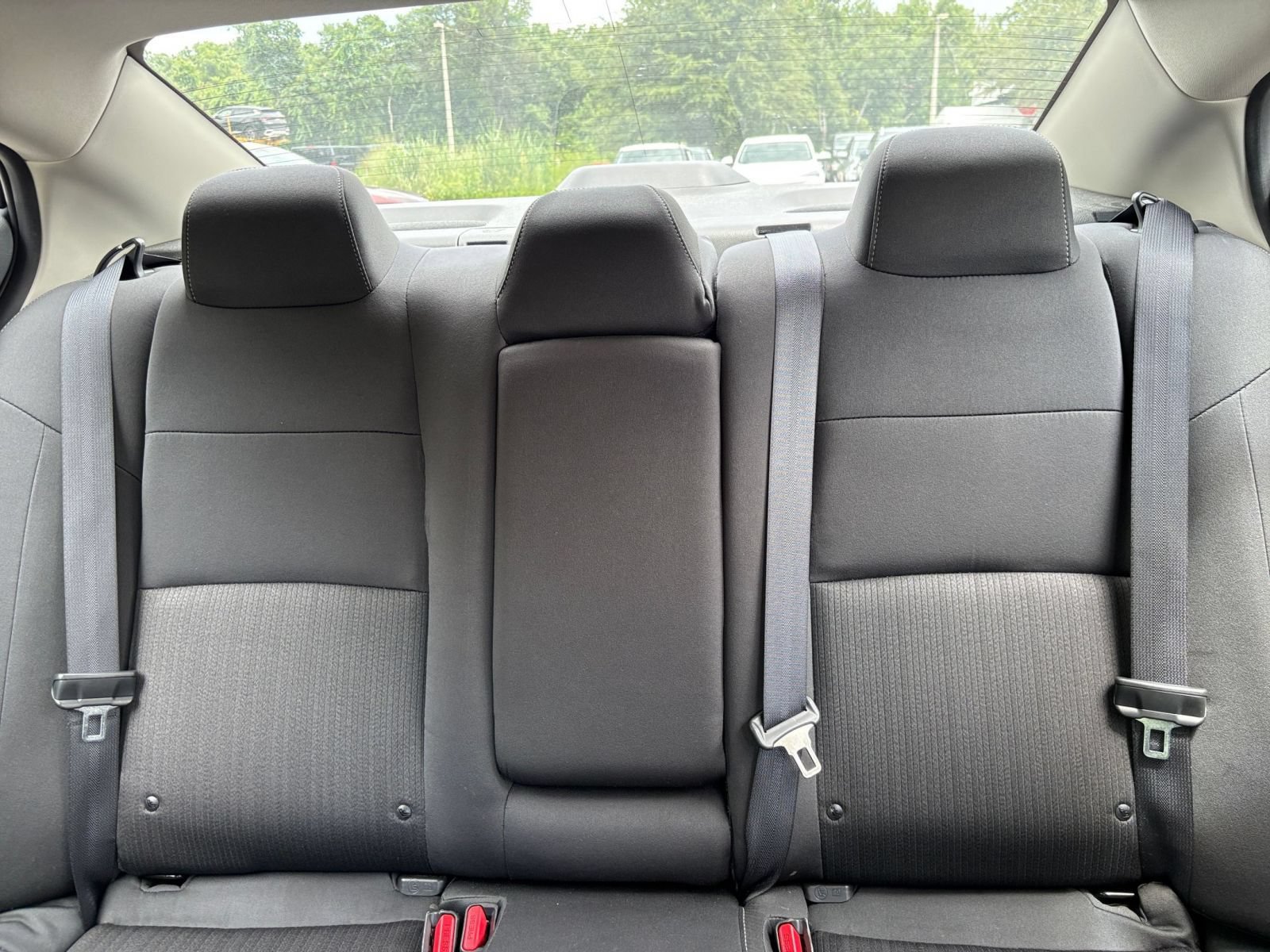Used 2025 Nissan Altima 2.5 SV FWD image 33
