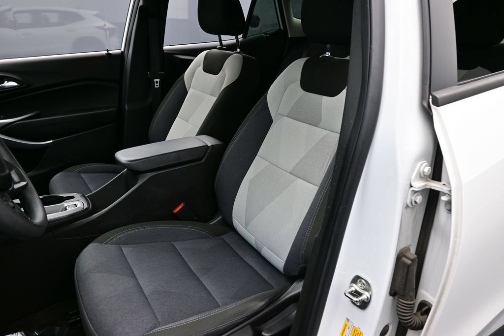 Used 2024 Chevrolet Trax LS FWD image 21