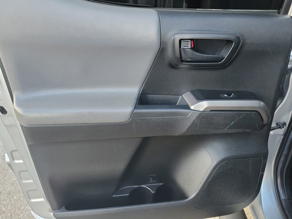 Used 2022 Toyota Tacoma SR5 image 15