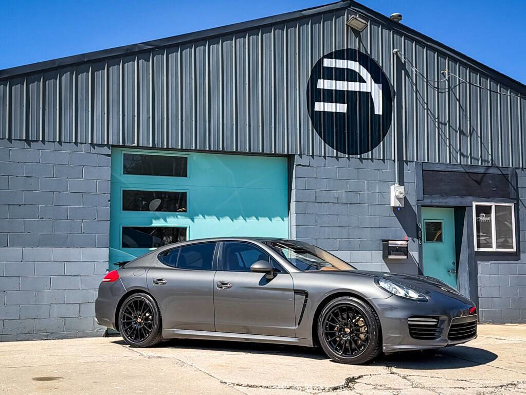Used 2014 Porsche Panamera AWD/4WD image 1