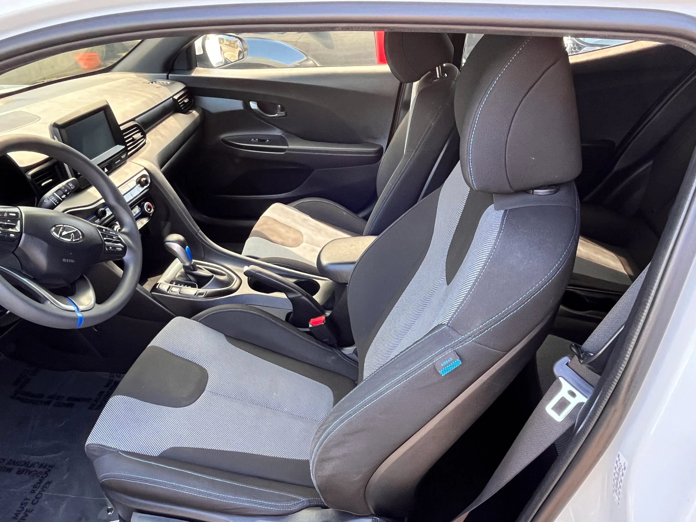 Used 2019 Hyundai Veloster 2.0 FWD image 10