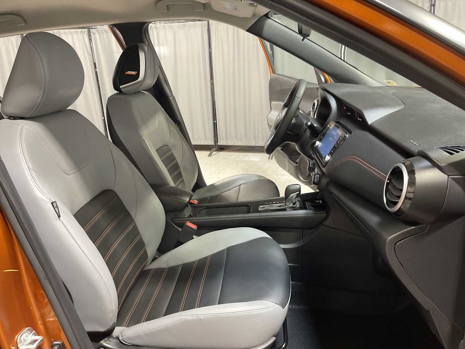 Used 2024 Nissan Kicks SR w/ SR Premium Package FWD image 14