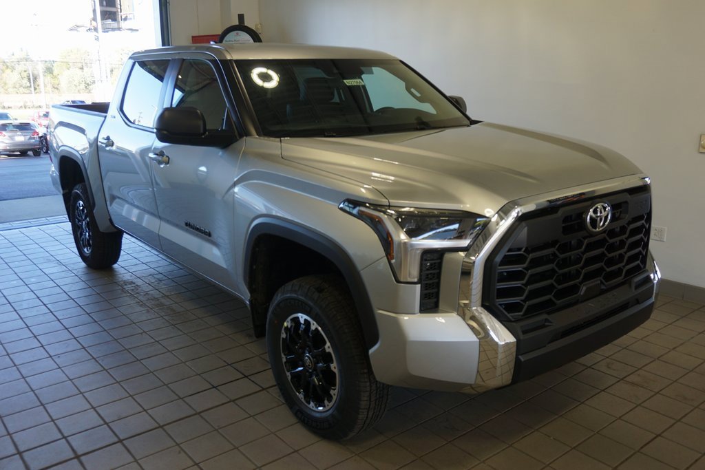 New 2026 Toyota Tundra SR5 image 2