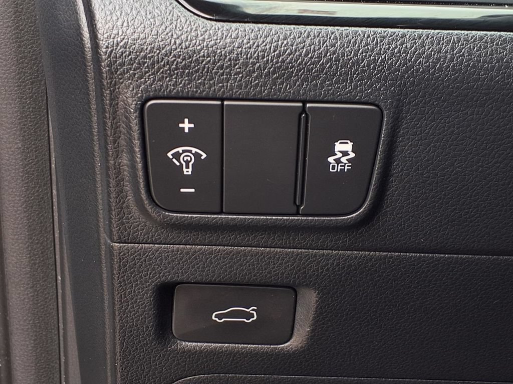 Certified 2025 Kia K5 GT-Line FWD image 12