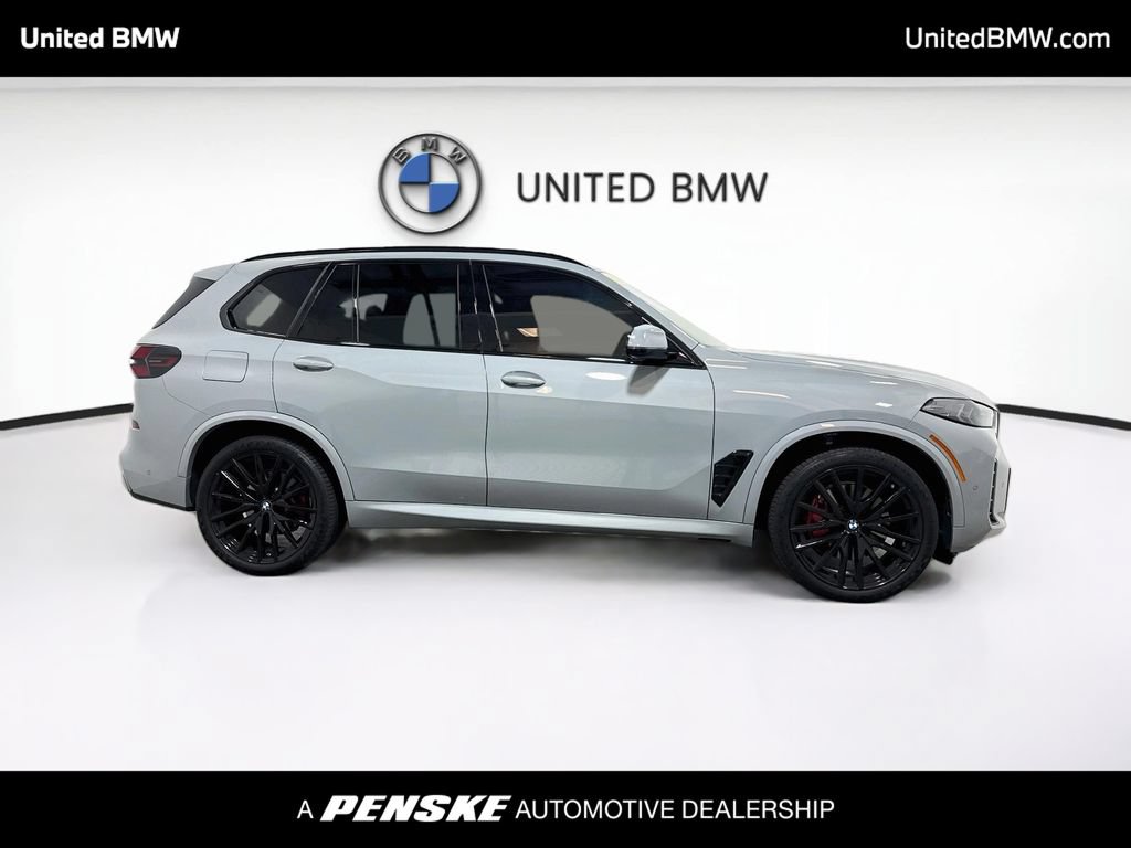 Certified 2026 BMW X5 xDrive40i w/ M Sport Package AWD/4WD image 4