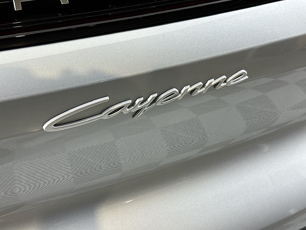 New 2026 Porsche Cayenne Coupe AWD/4WD image 33