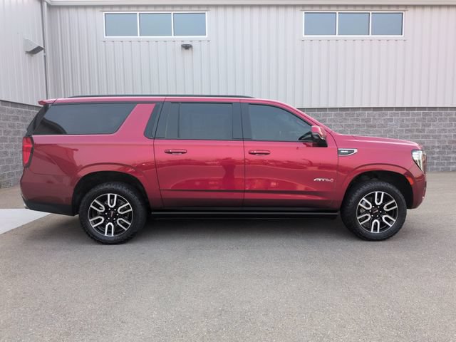 Used 2023 GMC Yukon XL AT4 w/ AT4 Premium Plus Package AWD/4WD image 2