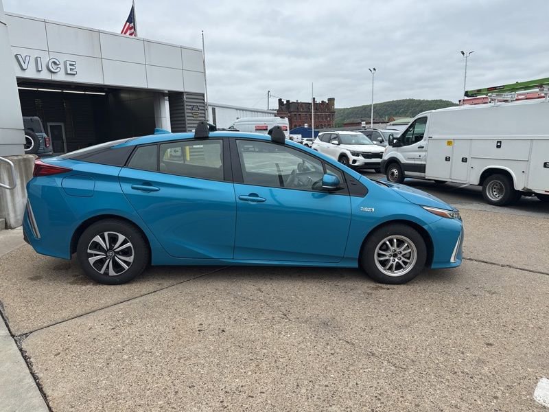 Used 2019 Toyota Prius Prime Plus FWD image 6