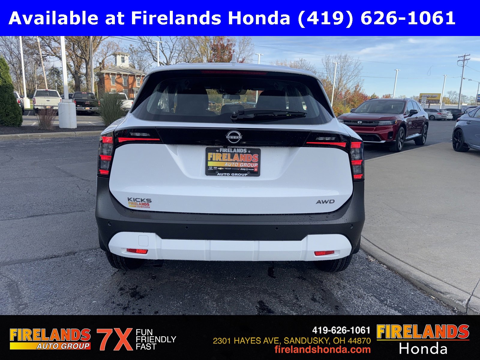 Used 2025 Nissan Kicks S image 4