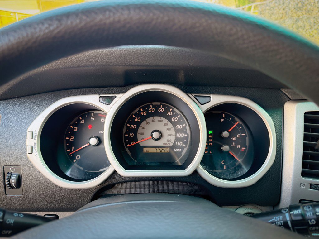 Used 2005 Toyota 4Runner SR5 image 12