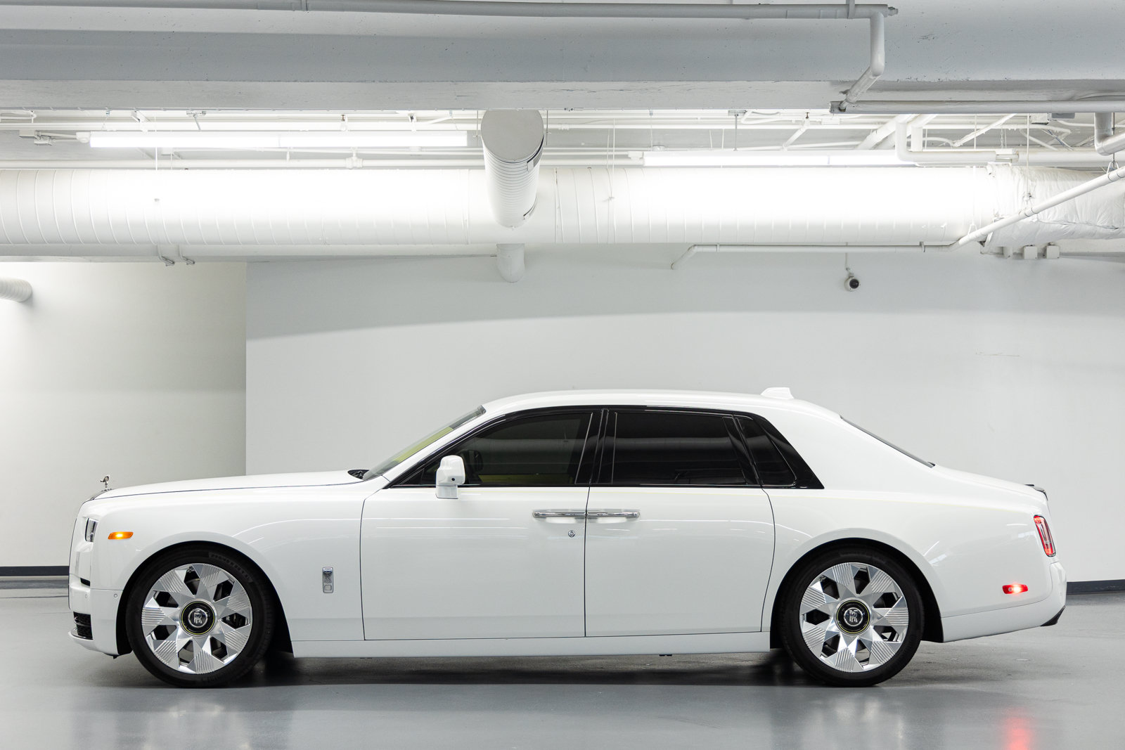 Certified 2024 Rolls-Royce Phantom Sedan w/ The Phantom Package RWD image 4