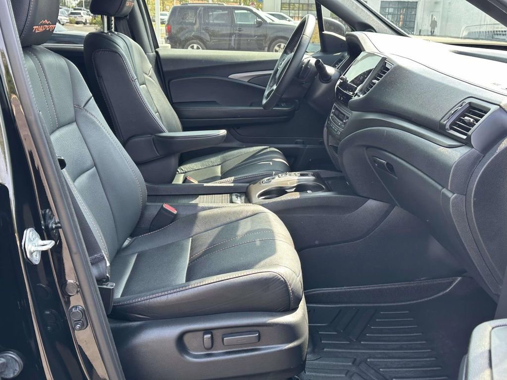 Certified 2022 Honda Pilot TrailSport image 7