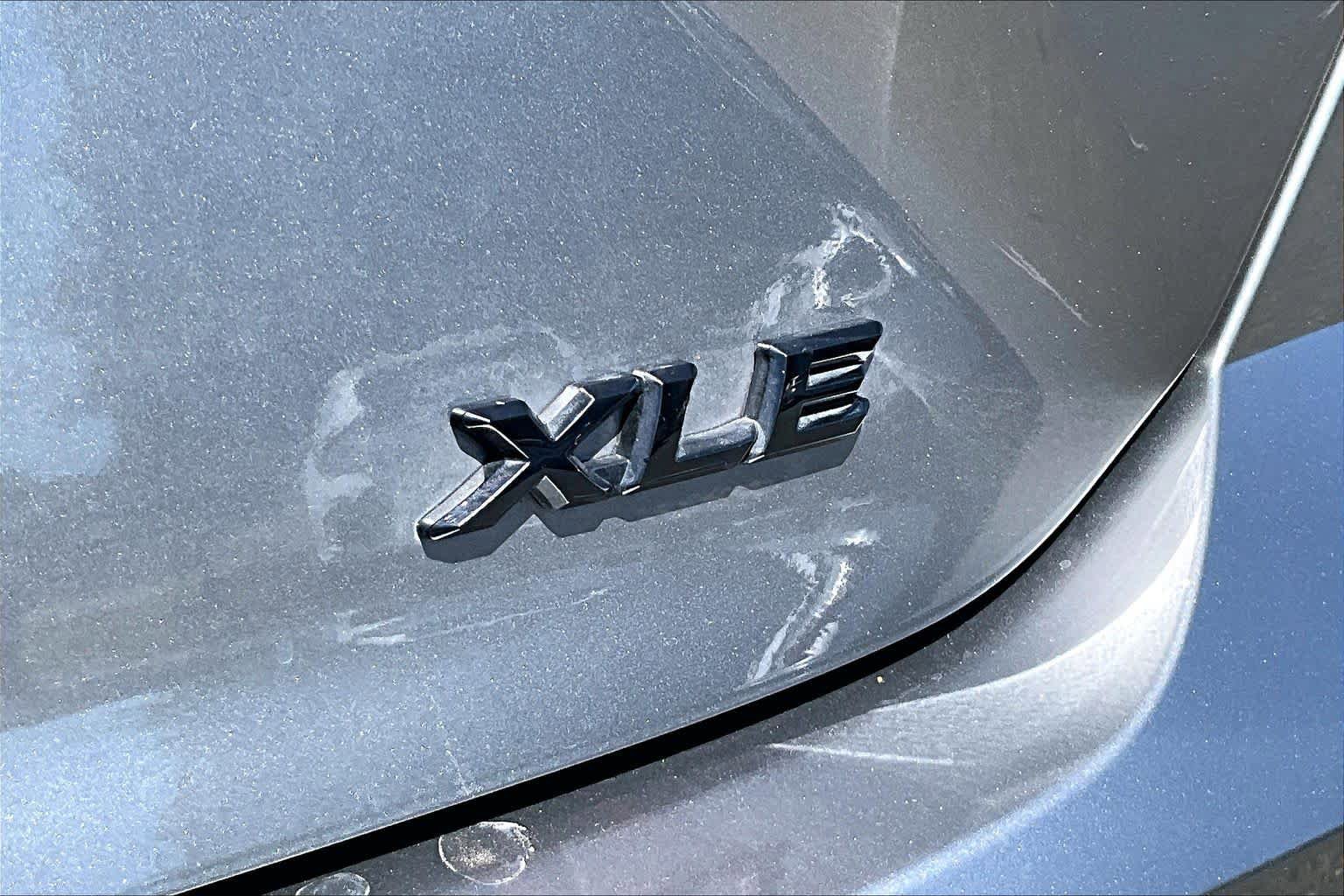 Used 2026 Toyota Camry XLE FWD image 9