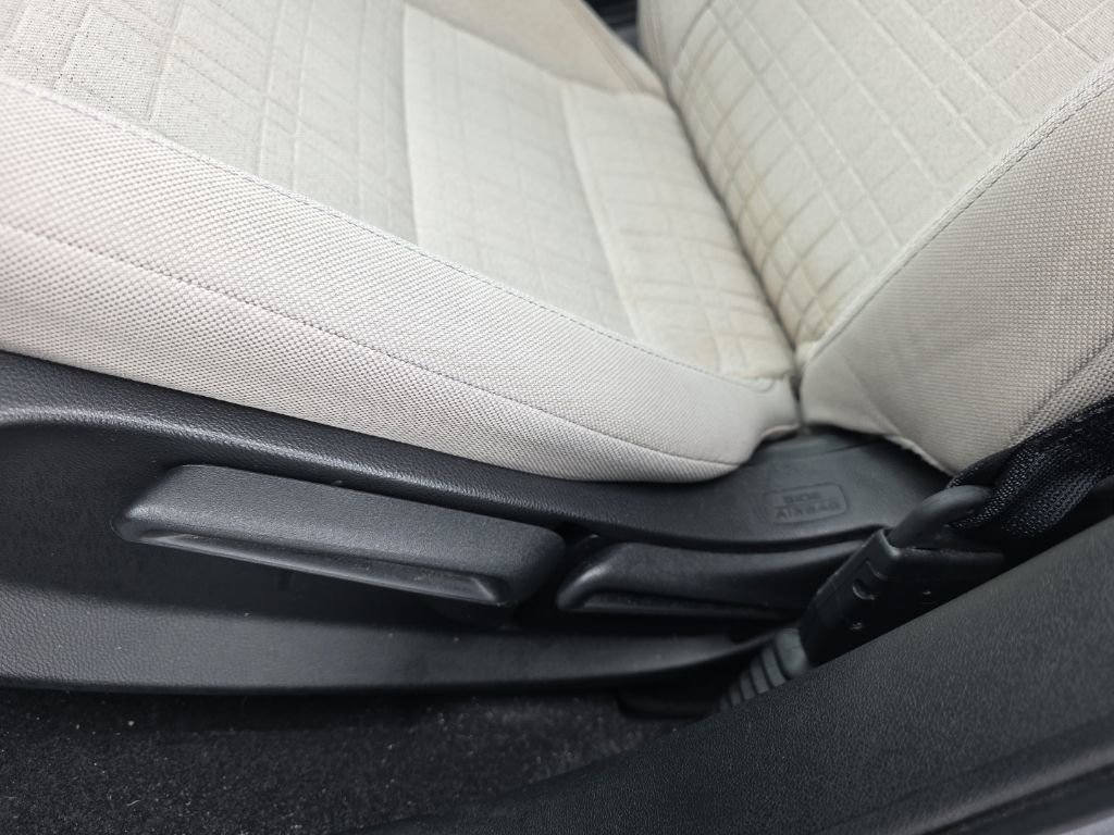 Certified 2023 Honda HR-V LX image 11