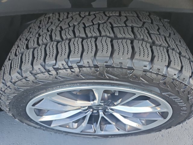 Used 2022 Jeep Wagoneer Series II w/ Premium Group I image 3