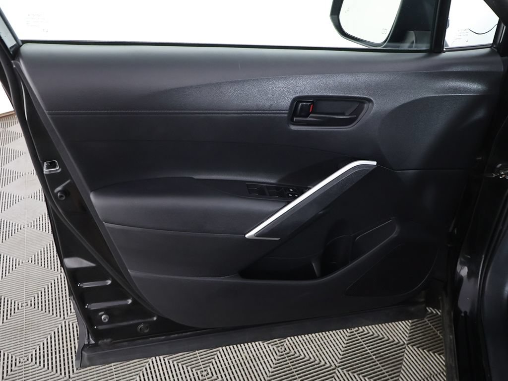 Used 2023 Toyota Corolla Cross LE FWD image 20