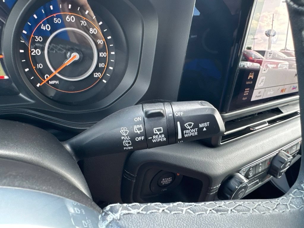 Used 2026 Jeep Wrangler Unlimited Sahara AWD/4WD image 24