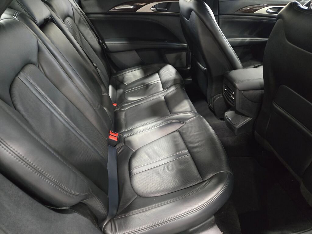 Used 2017 Lincoln MKZ Reserve image 11