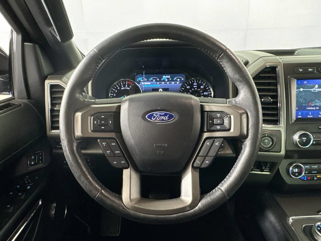 Used 2020 Ford Expedition XLT w/ Equipment Group 202A AWD/4WD image 11