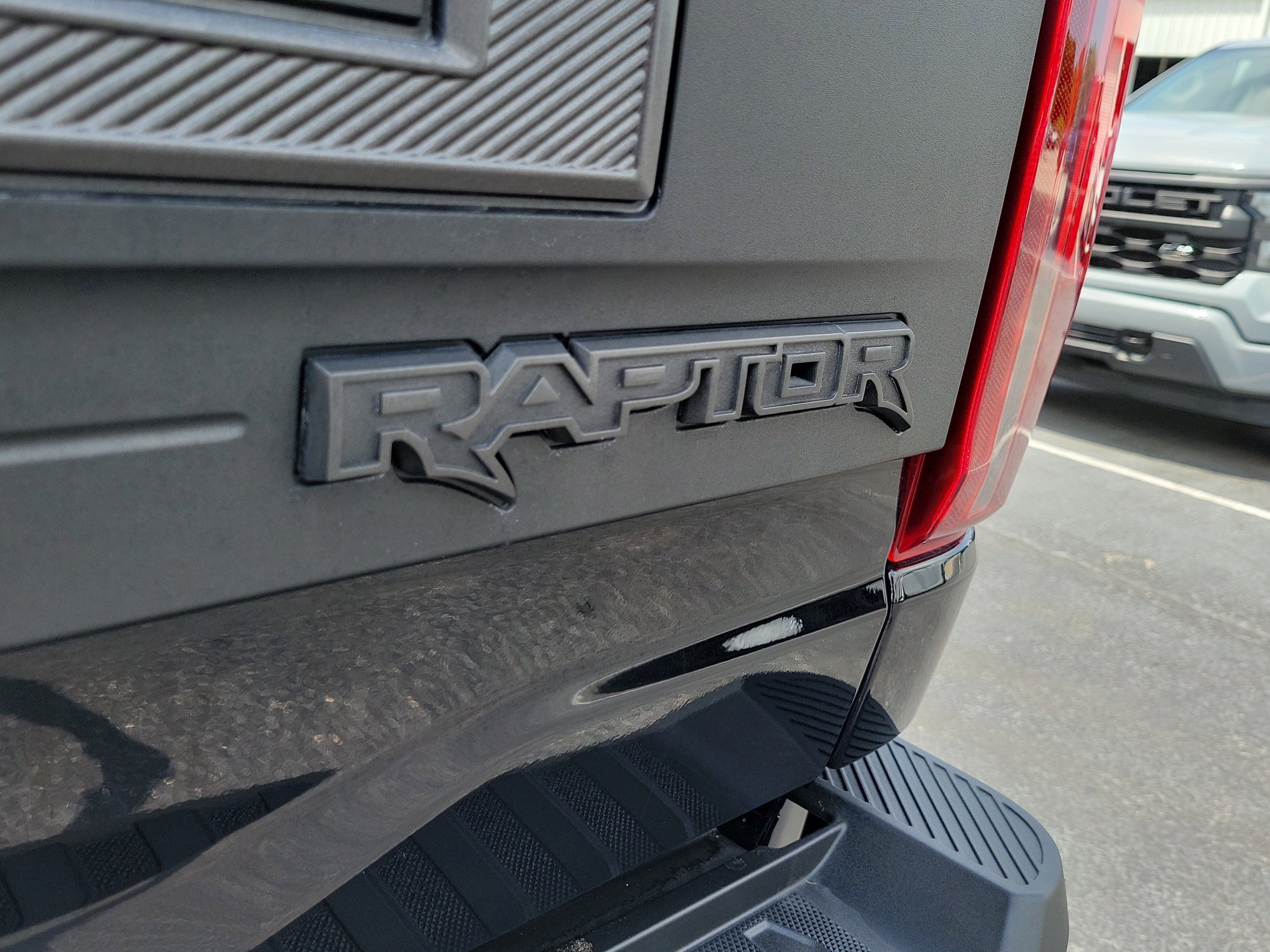 Used 2024 Ford F150 Raptor AWD/4WD image 9