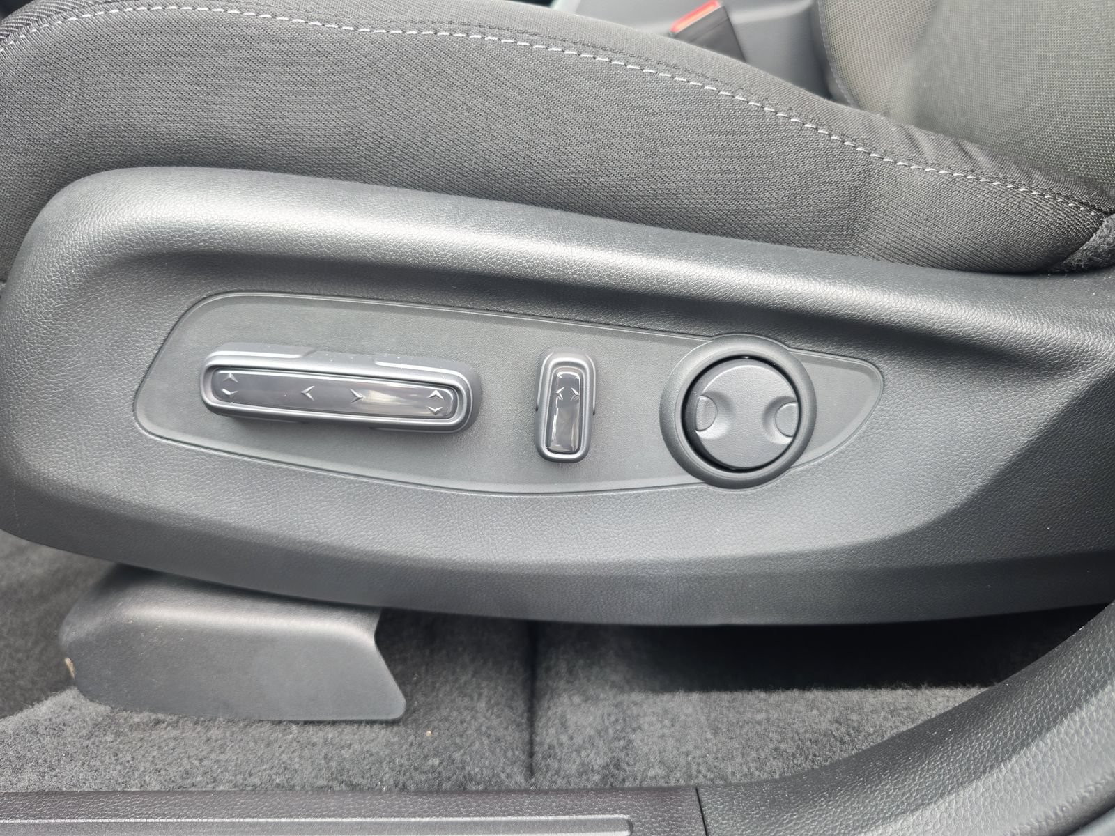 Used 2026 Honda CR-V EX image 17