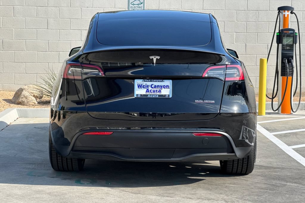 Used 2022 Tesla Model Y Performance AWD/4WD image 8