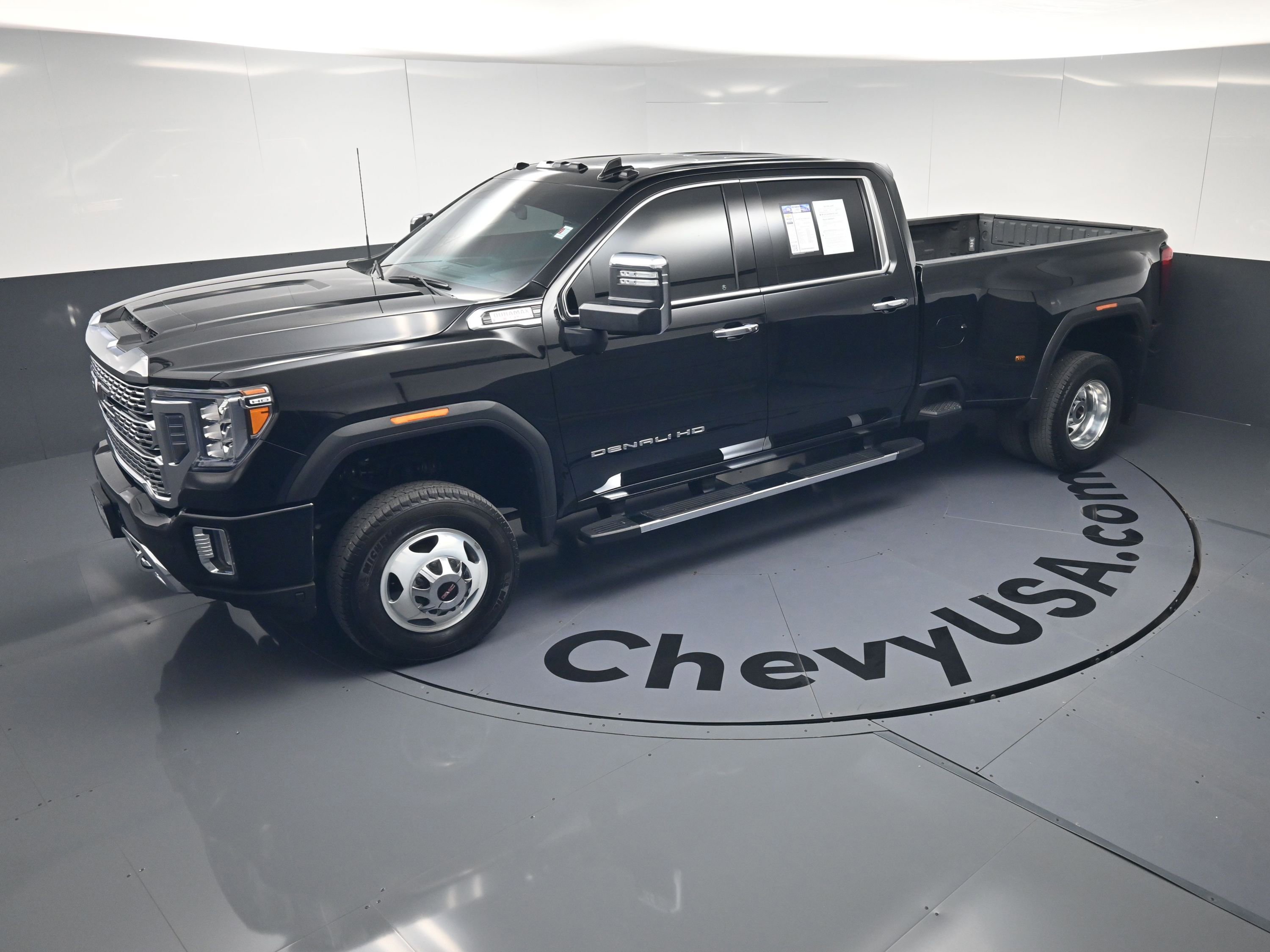 Certified 2022 GMC Sierra 3500 Denali image 37