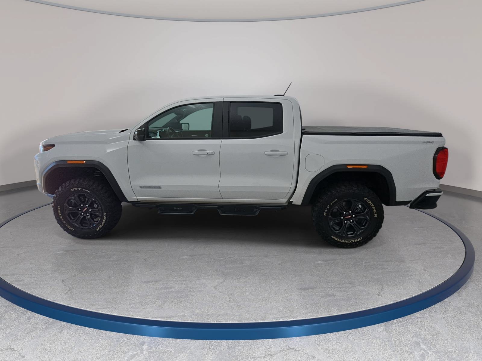 Used 2025 GMC Canyon Elevation w/ Convenience Package AWD/4WD image 8