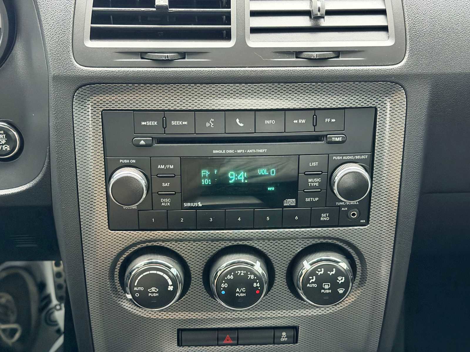 Used 2013 Dodge Challenger R/T image 24