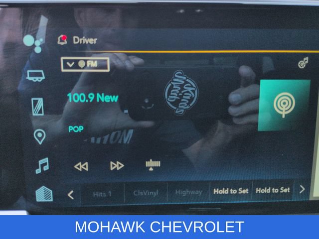 Used 2023 Chevrolet Silverado 1500 RST AWD/4WD image 13