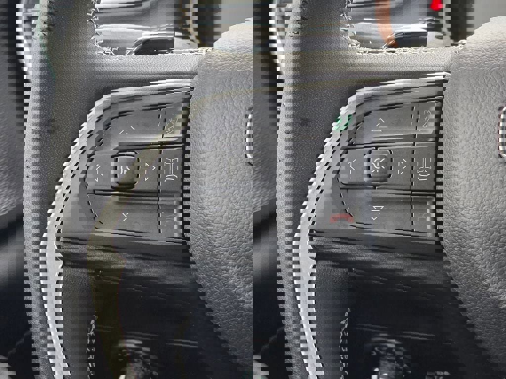 Used 2023 Jeep Grand Cherokee Altitude image 20