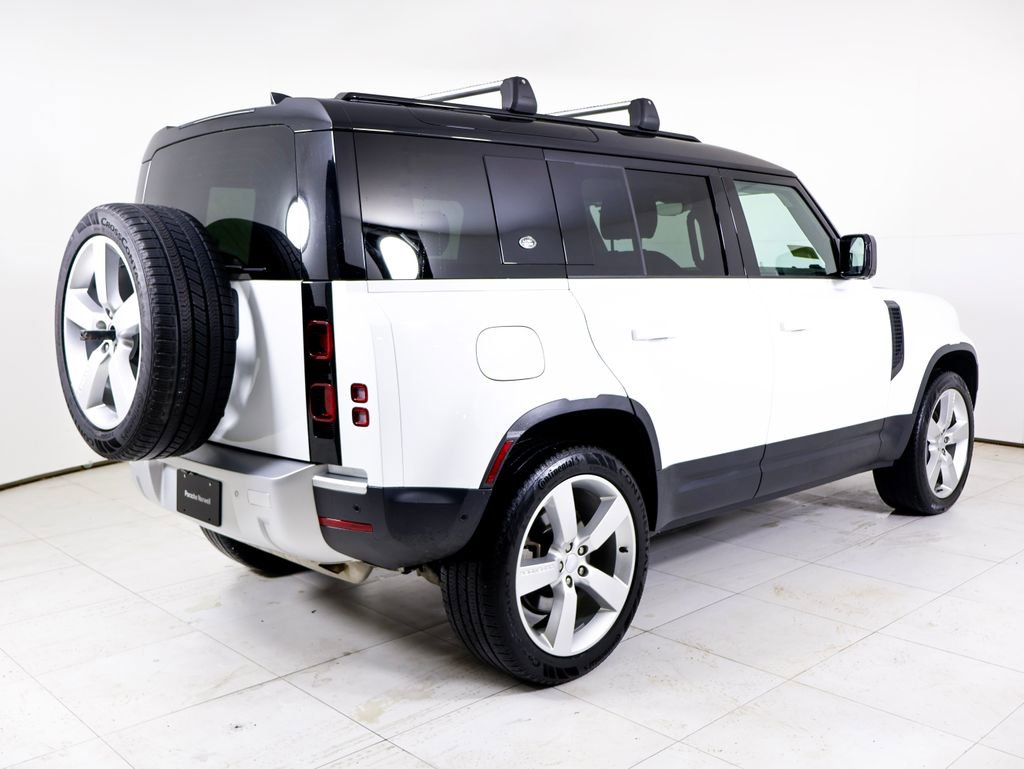Used 2024 Land Rover Defender 110 S AWD/4WD image 31
