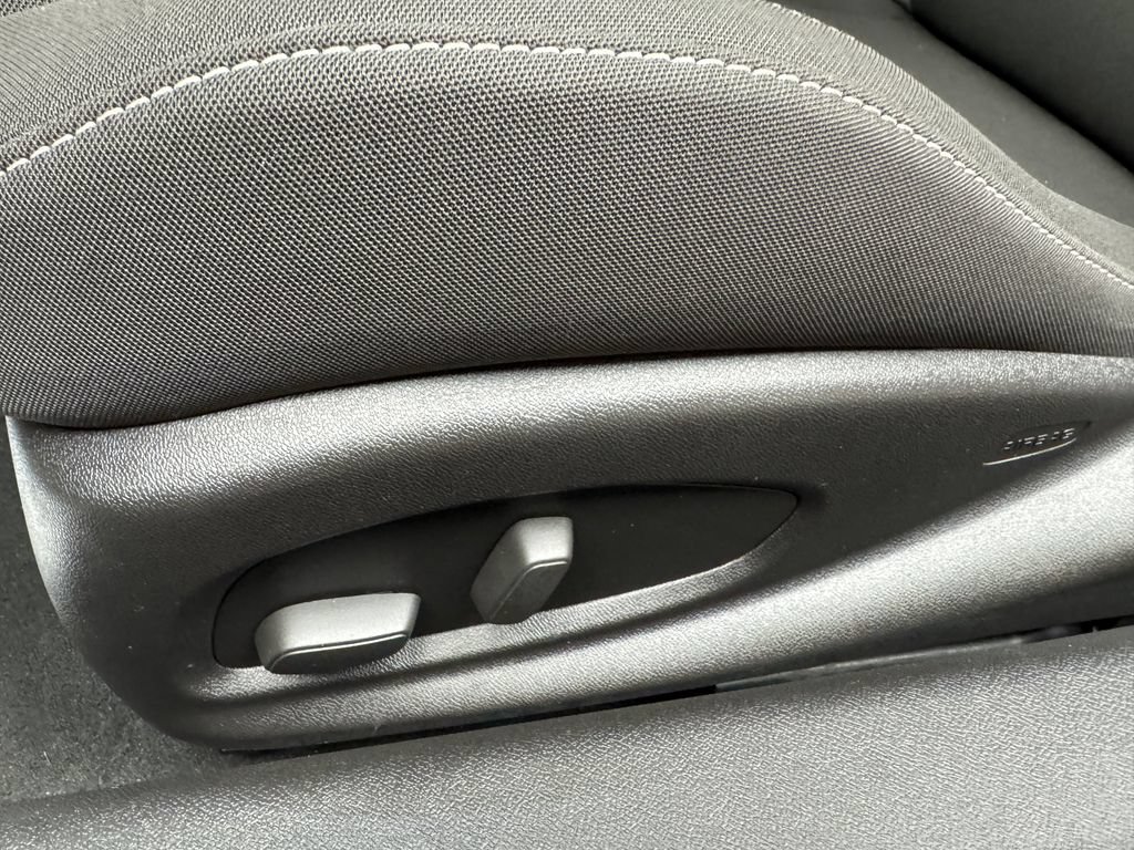 Used 2016 Chevrolet Camaro SS RWD image 11