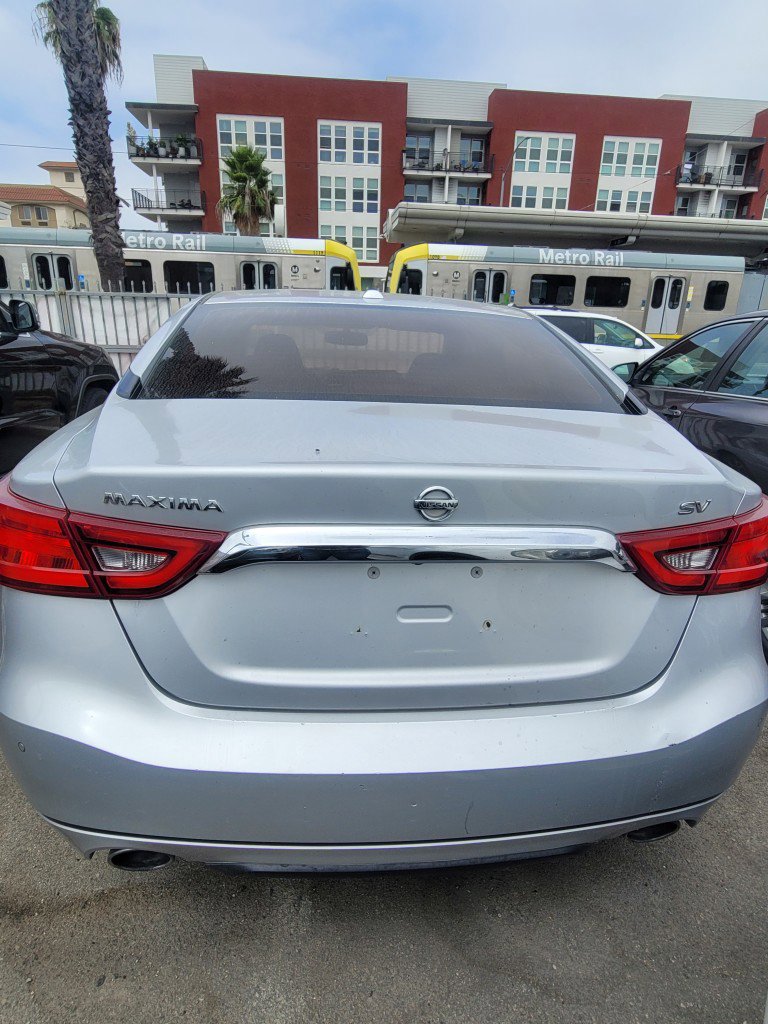 Used 2018 Nissan Maxima 3.5 SV image 2