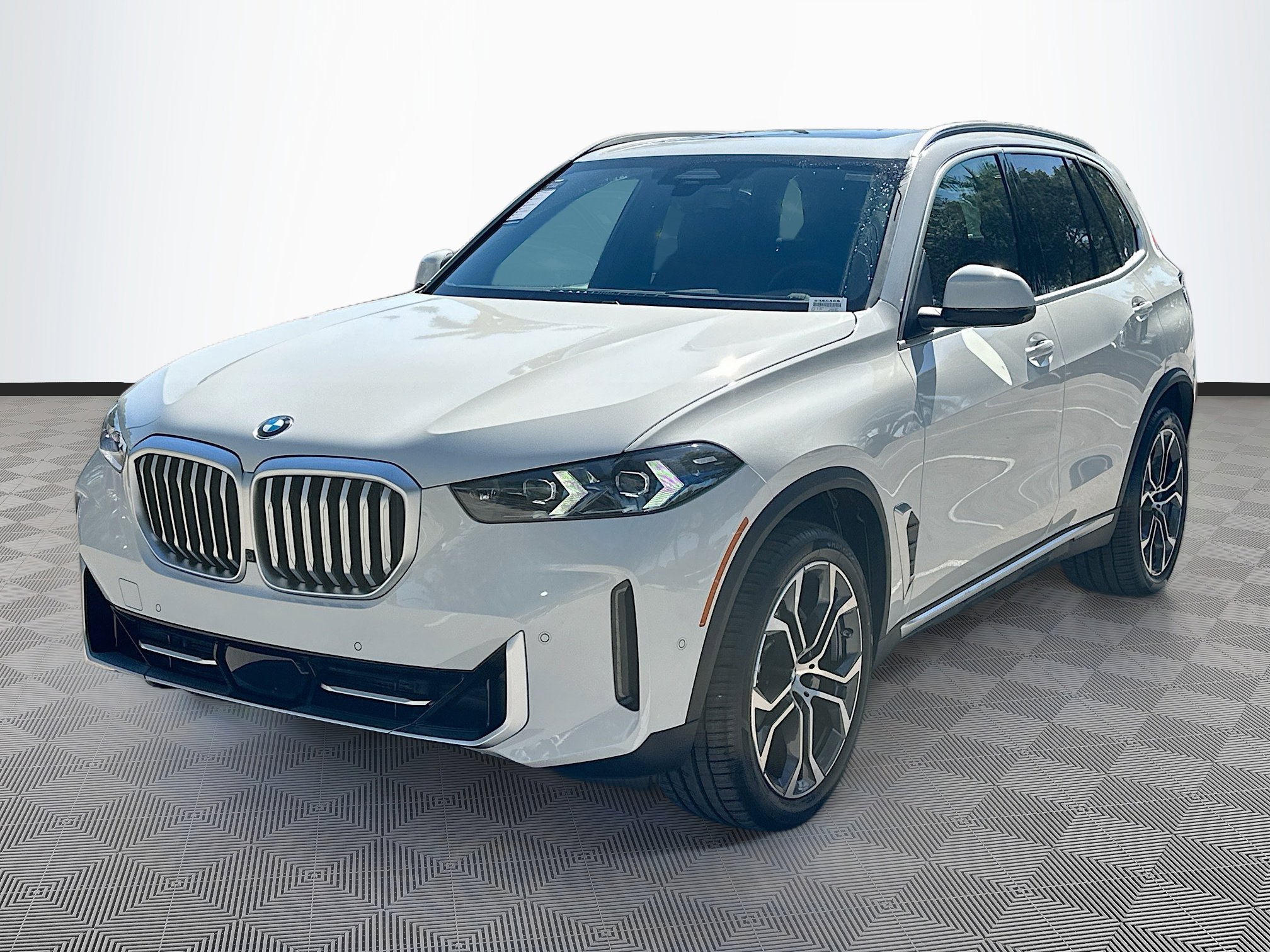 New 2026 BMW X5 xDrive40i w/ Premium Package AWD/4WD image 3