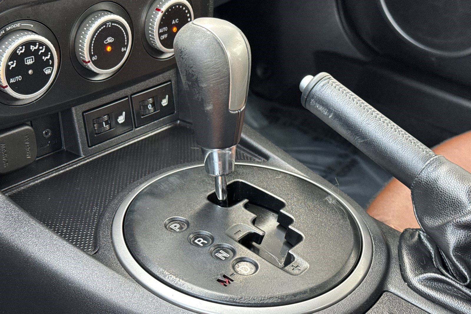 Used 2015 MAZDA MX-5 Miata Grand Touring w/ Premium Package image 17