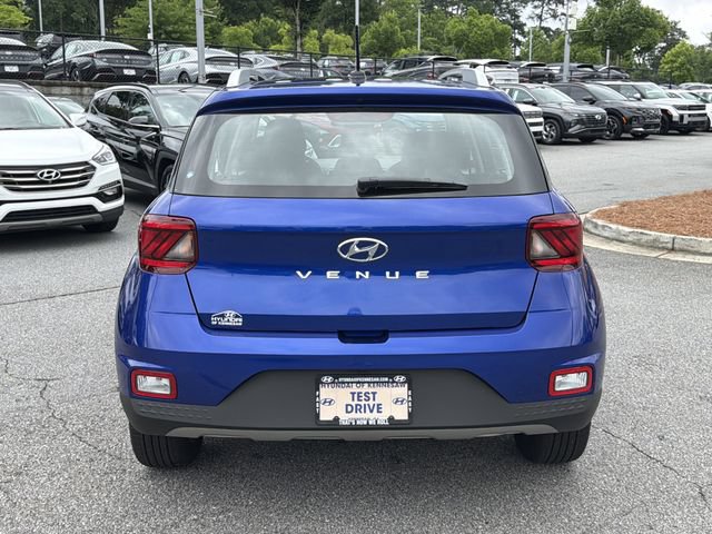 Certified 2025 Hyundai Venue SEL FWD image 6