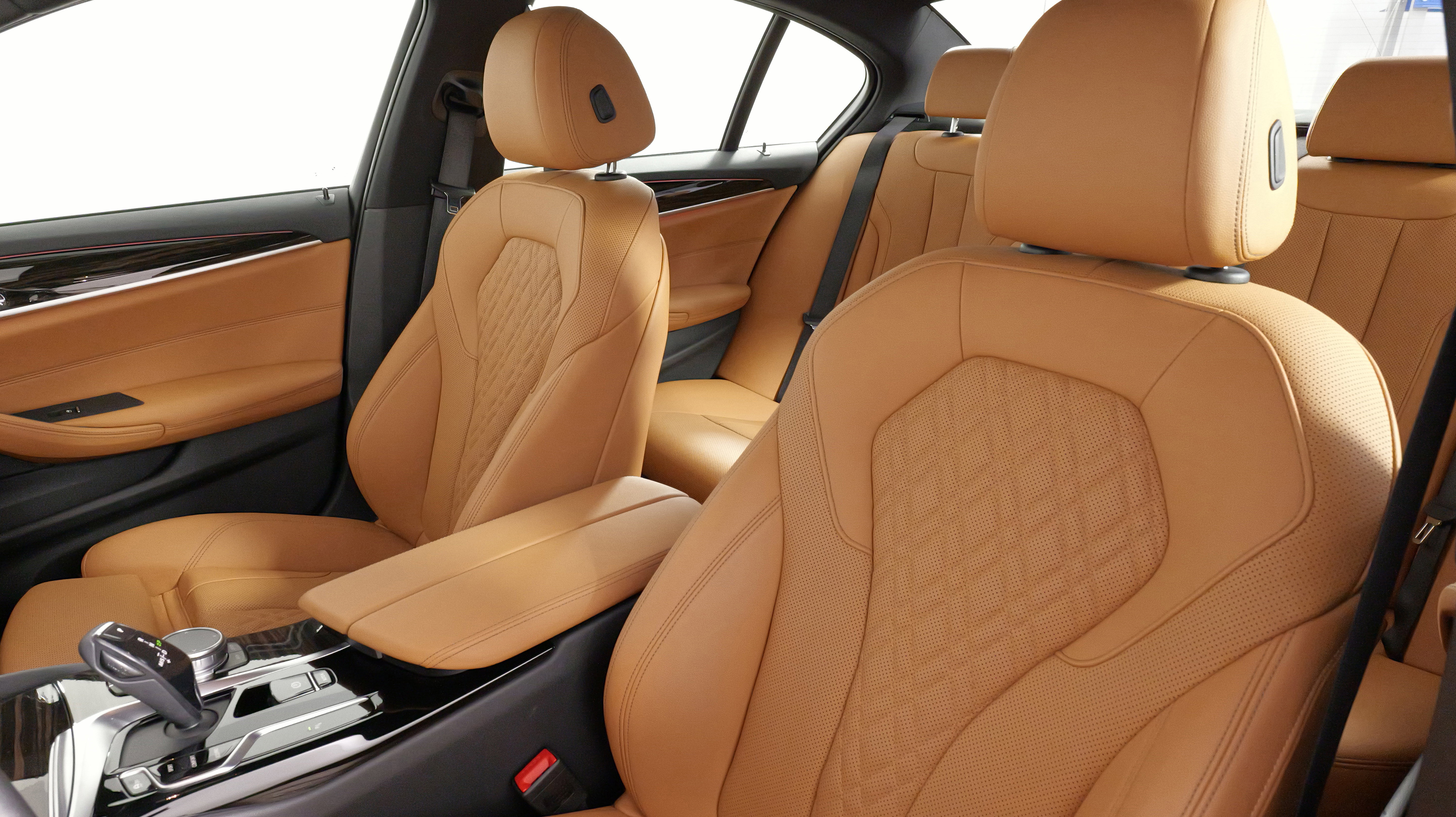 Used 2022 BMW 530i xDrive w/ Convenience Package image 31