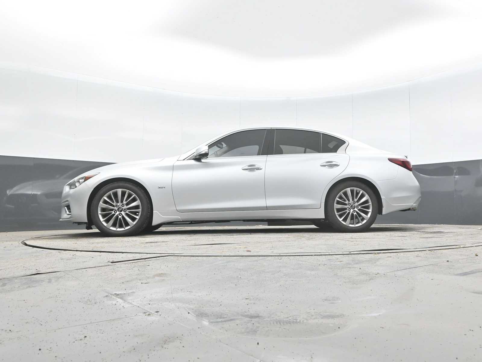Used 2020 INFINITI Q50 Luxe w/ Essential Package (3.0T Luxe) AWD/4WD image 25