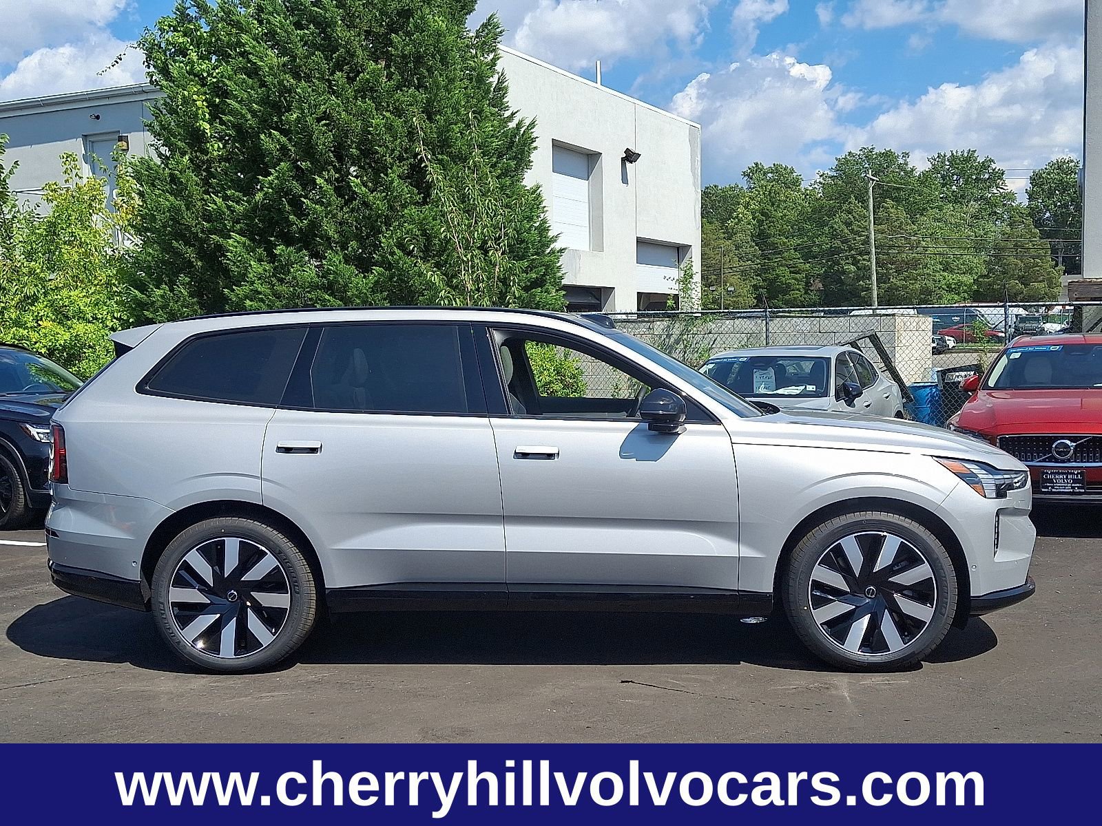 New 2025 Volvo EX90 Ultra image 8