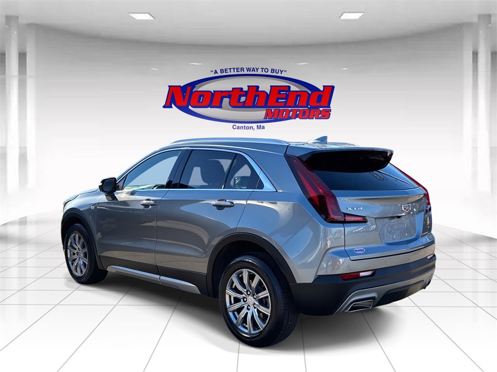 Used 2023 Cadillac XT4 Premium Luxury image 5